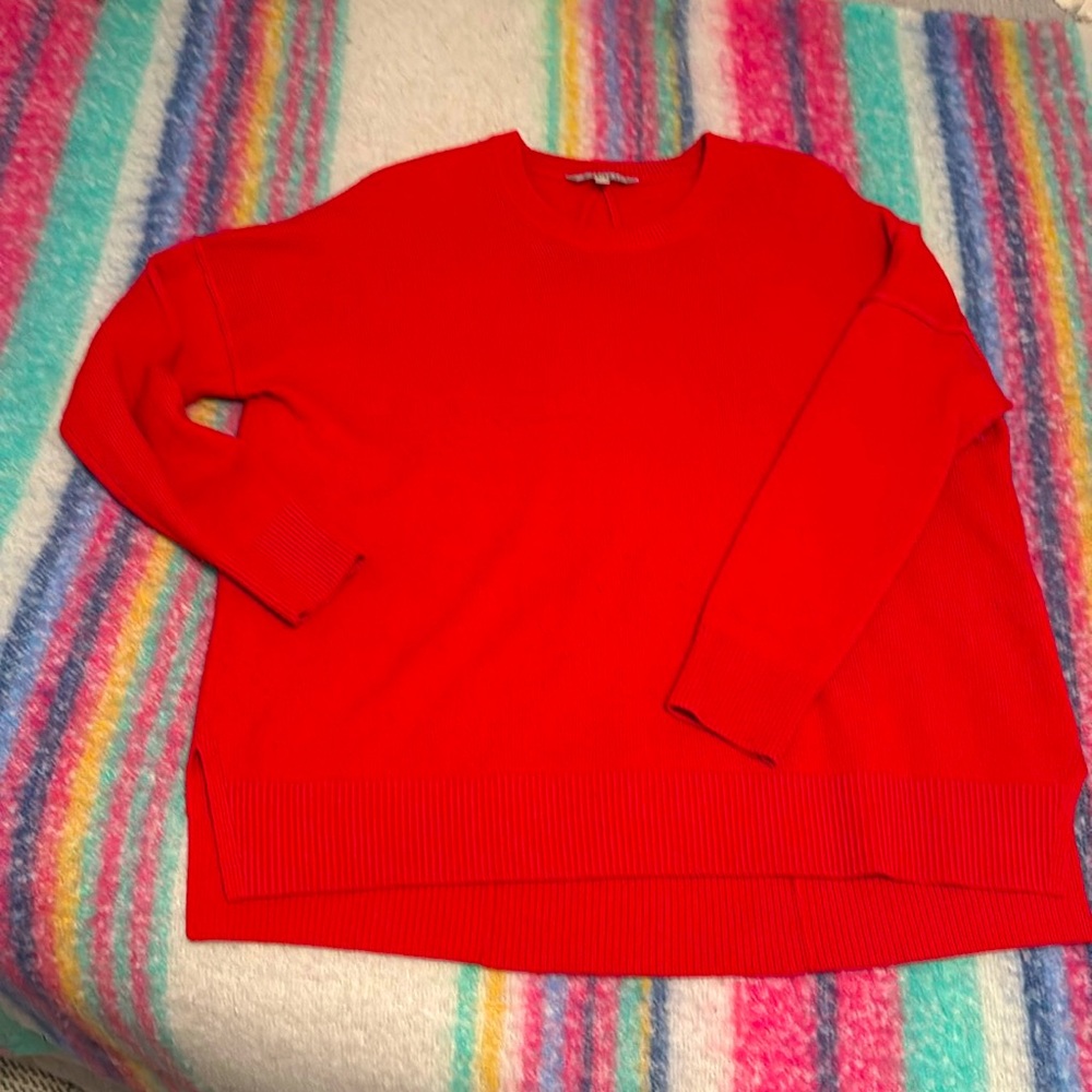 Red Athleta tunic sweater Large